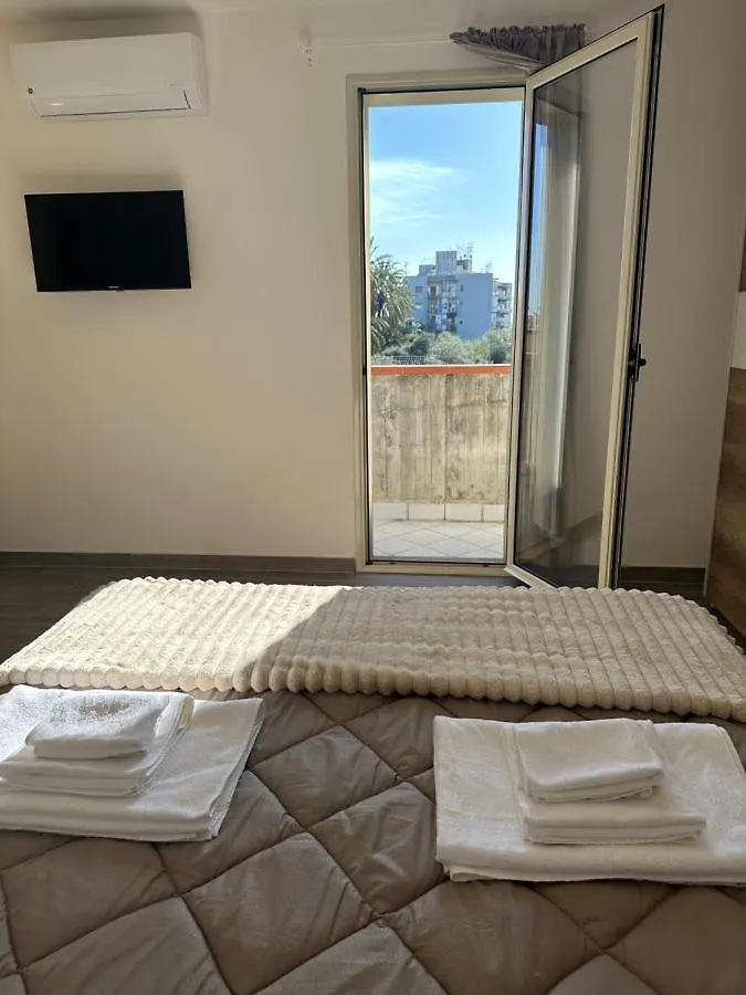 Curia Apartment Aeroporto di Catania Fontana Rossa