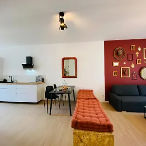 https://le-condorcet-charme-et-confort-championnet.hotels-rhonealpes.com