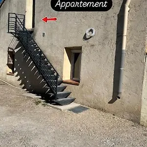 https://cocon-au-pied-du-ventoux-km-zro-parking.fr-provencehotel.com